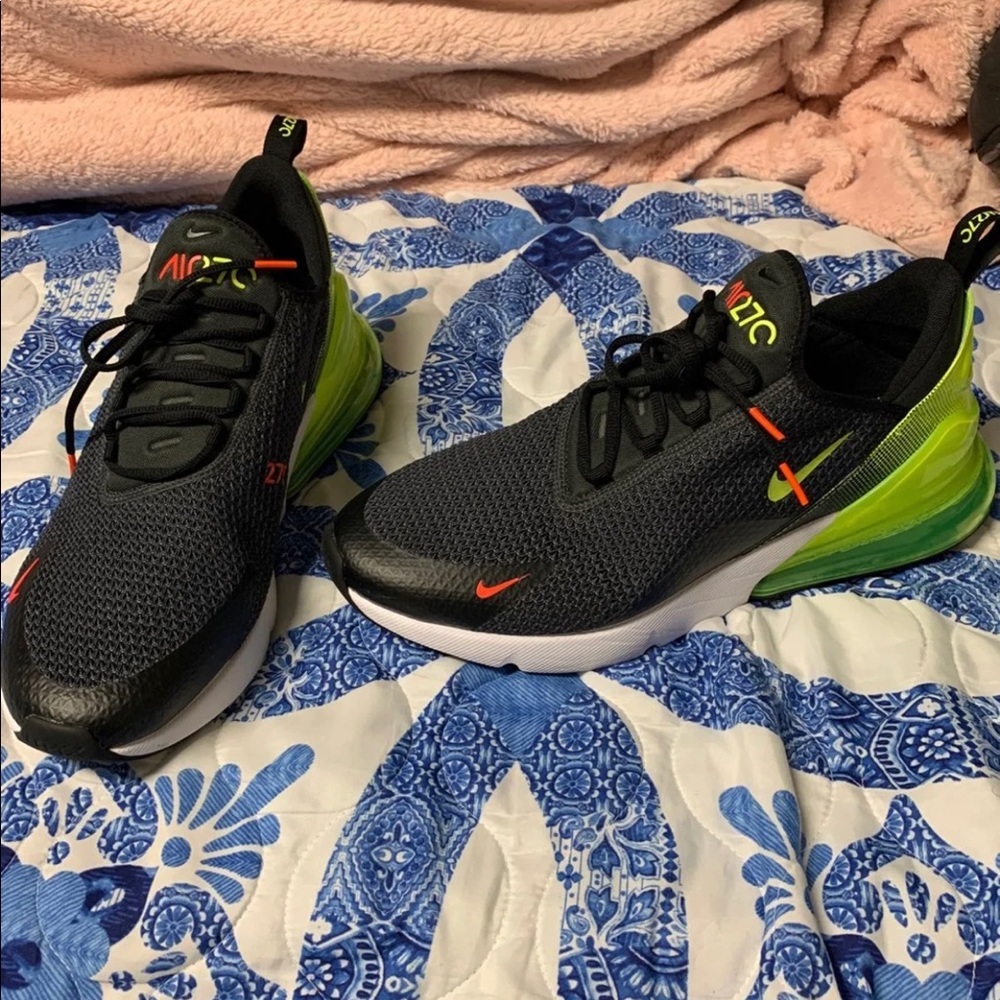 Nike shoes